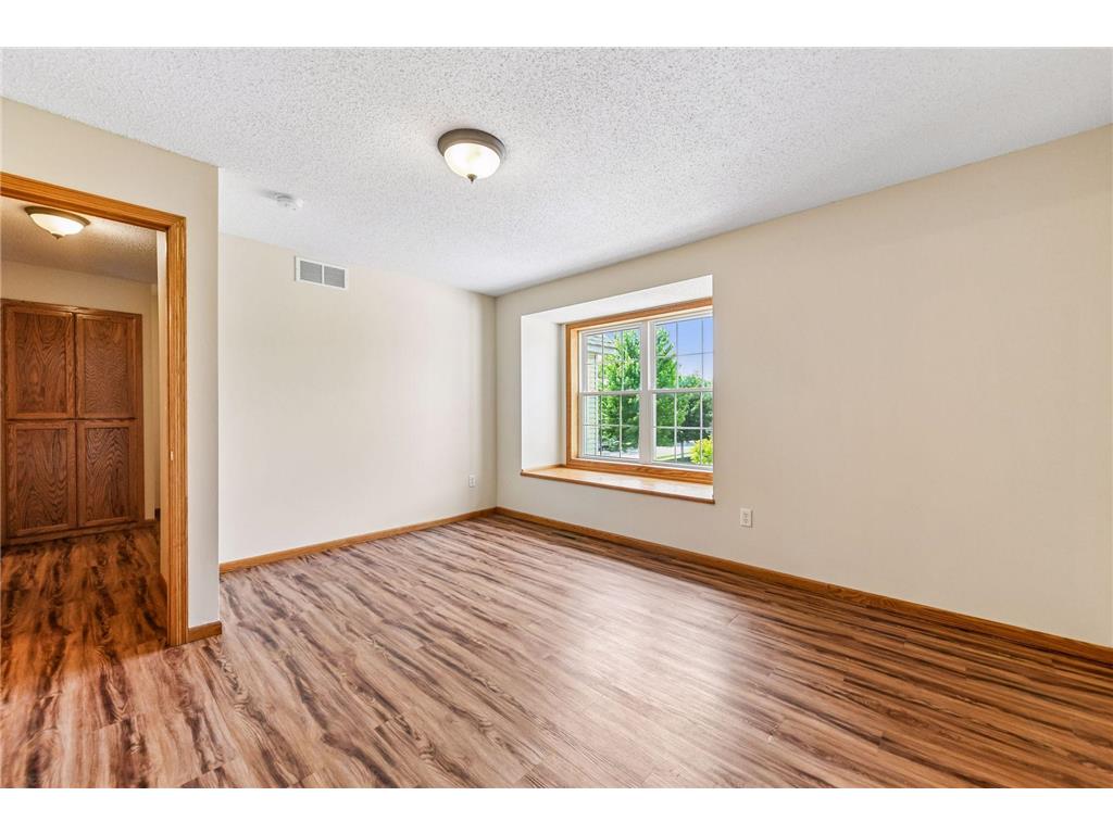 1014 Heldt Street Chaska MN 55318 7071568 image30