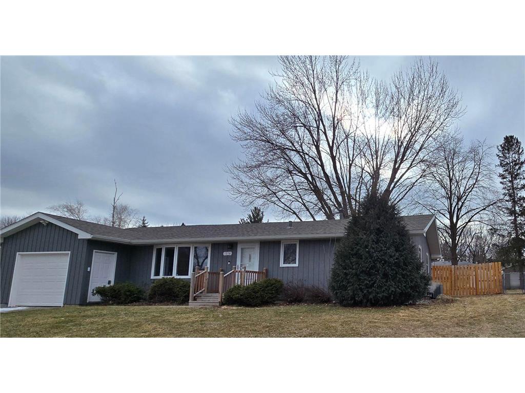 1014 Maplehill Drive Albert Lea MN 56007 7025242 image1