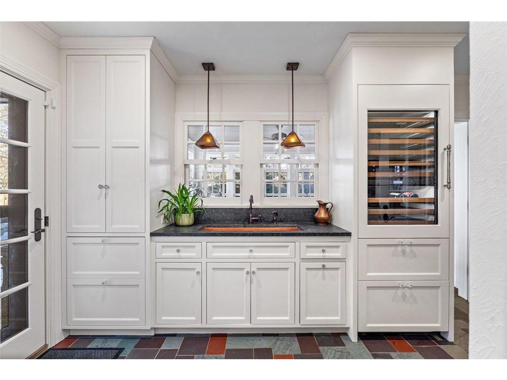 1014 Mount Curve Avenue Minneapolis MN 55403 7017735 image19