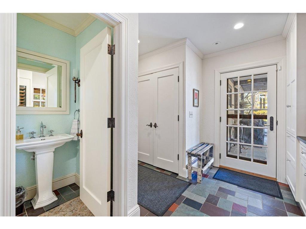 1014 Mount Curve Avenue Minneapolis MN 55403 7017735 image20