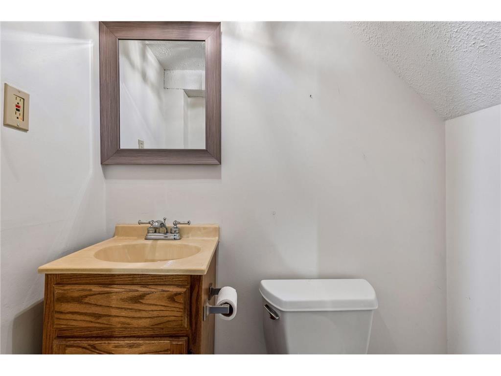 10140 26th Avenue N Plymouth MN 55441 - Medicine Lake 7070791 image33