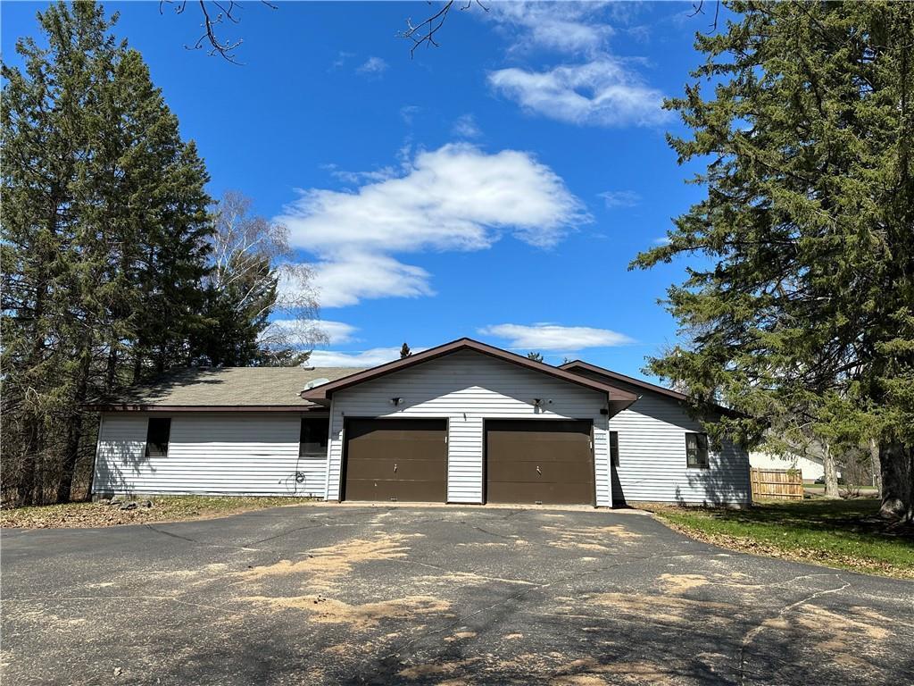 1015 & 1017 W Maple Street Spooner Twp WI 54801 6333103 image1