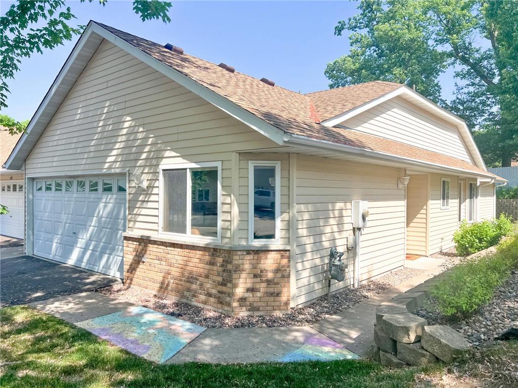 1015 18th Avenue SE Forest Lake MN 55025 6369614 image1