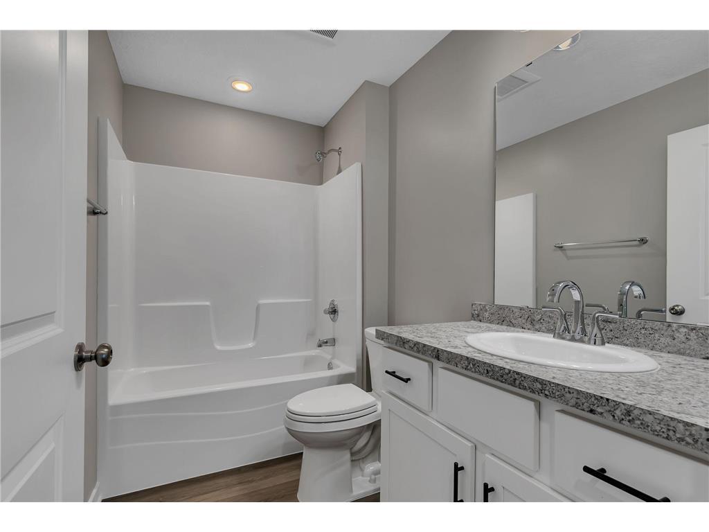1015 3rd Avenue NE Milaca MN 56353 6771450 image16