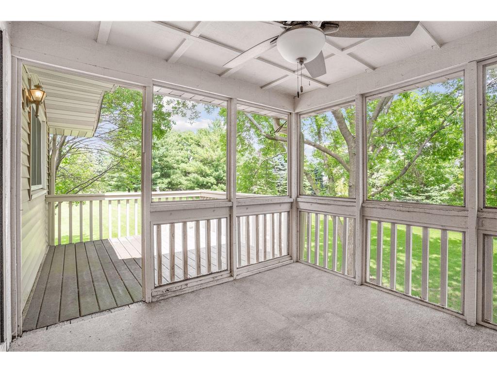 1015 Aston Circle Burnsville MN 55337 7086870 image11