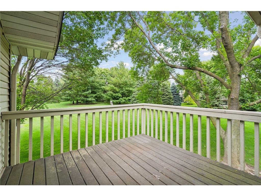 1015 Aston Circle Burnsville MN 55337 7086870 image13