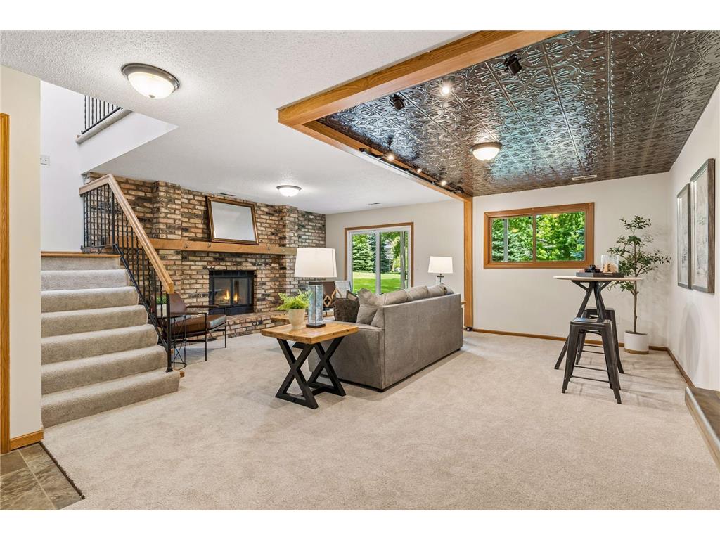 1015 Aston Circle Burnsville MN 55337 7086870 image30