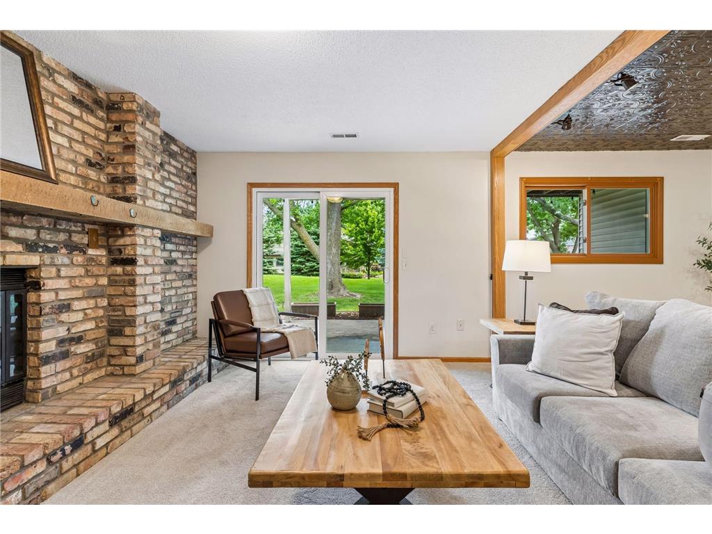 1015 Aston Circle Burnsville MN 55337 7086870 image31