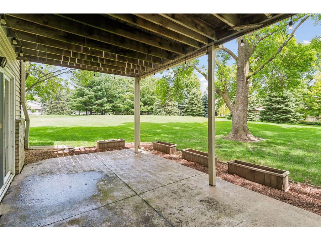 1015 Aston Circle Burnsville MN 55337 7086870 image33
