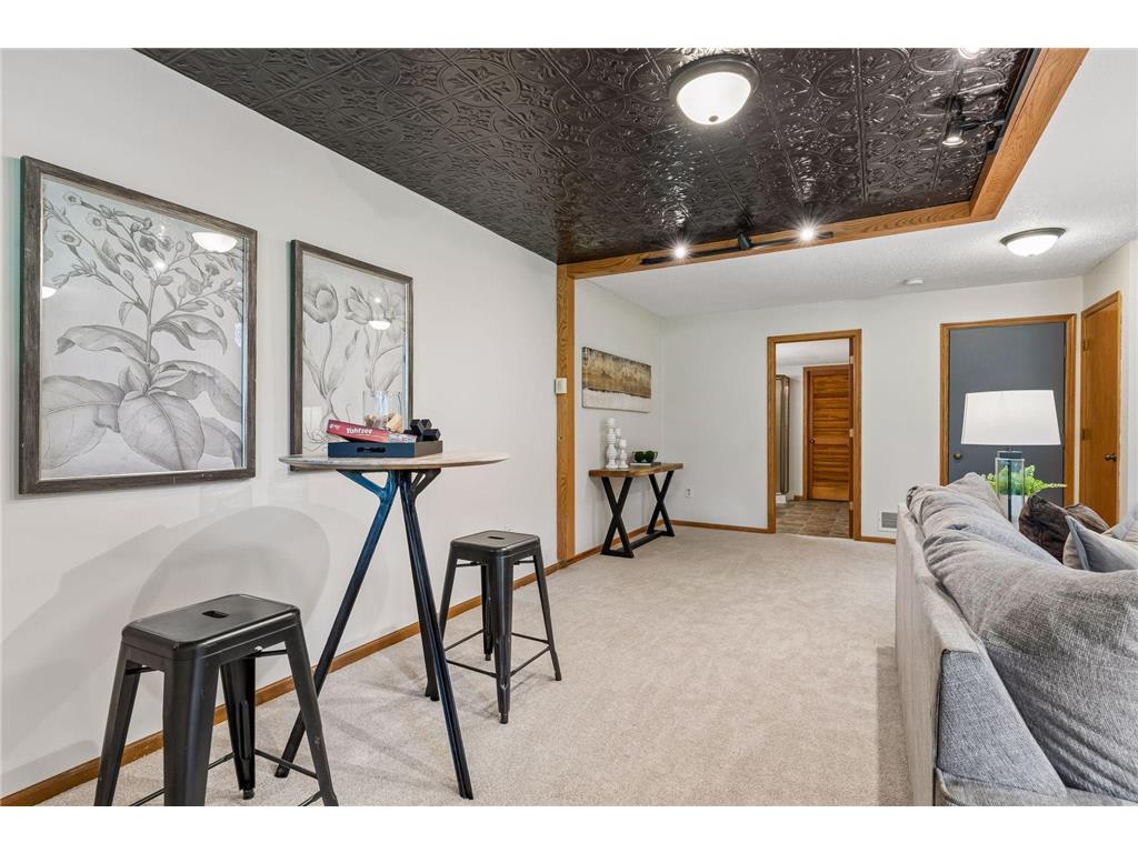 1015 Aston Circle Burnsville MN 55337 7086870 image37