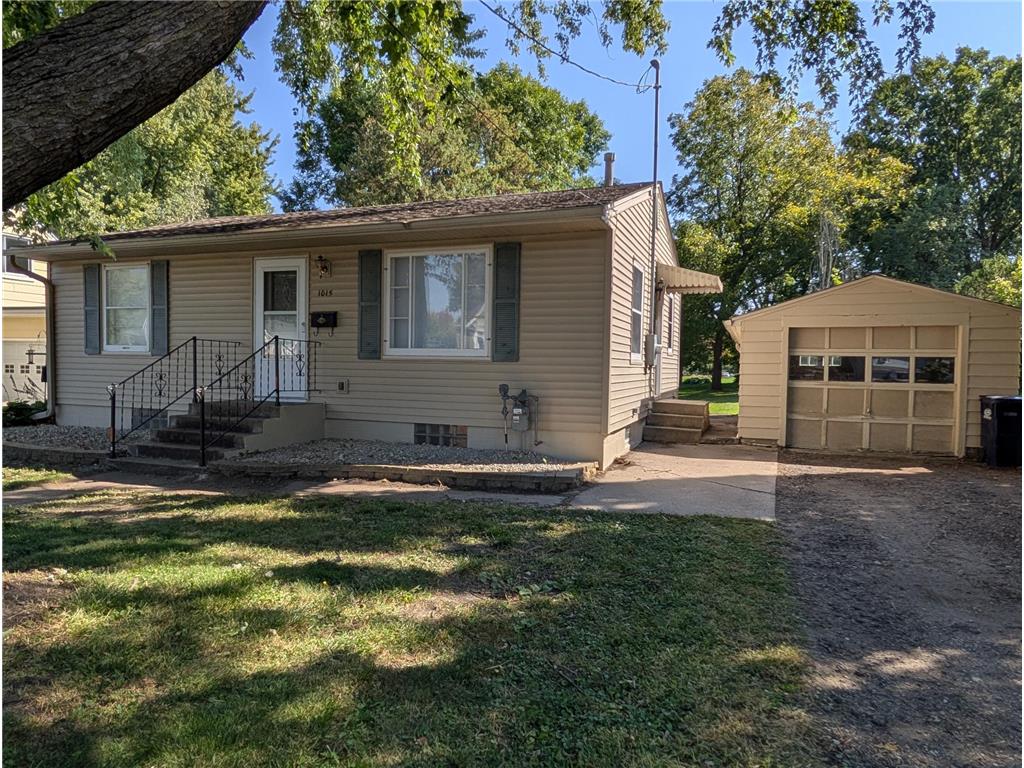 1015 College Street Northfield MN 55057 6789965 image1