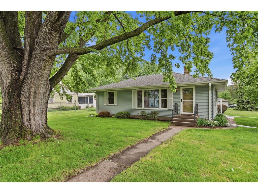1015 Dionne Street Roseville MN 55113 7077516 image1