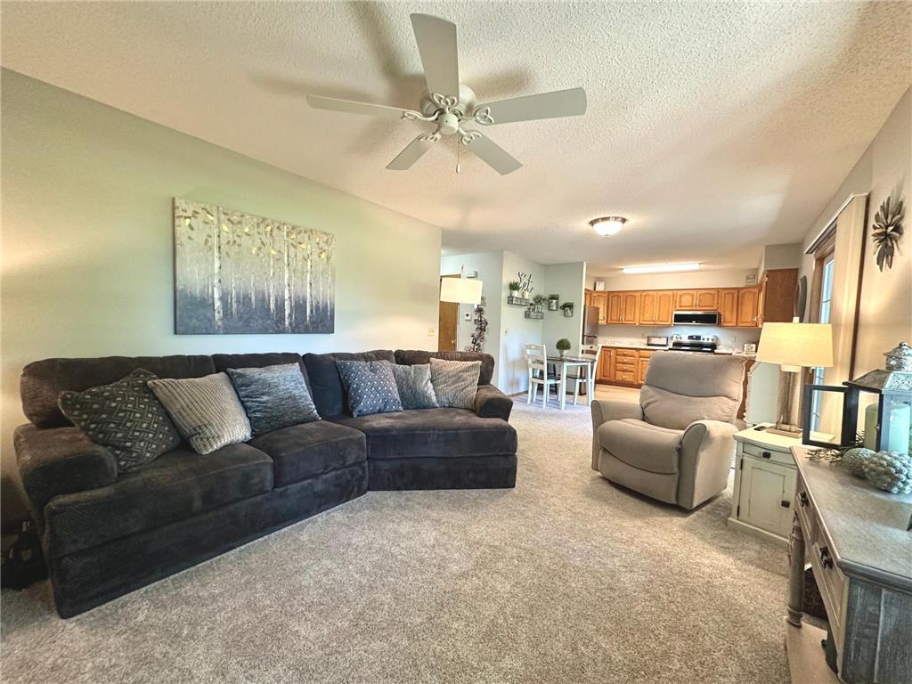 1015 Pershing Boulevard Worthington MN 56187 6775775 image19