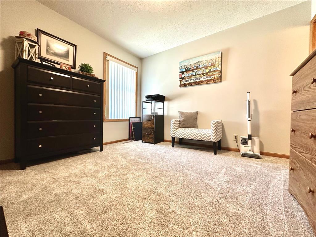 1015 Pershing Boulevard Worthington MN 56187 6775775 image25