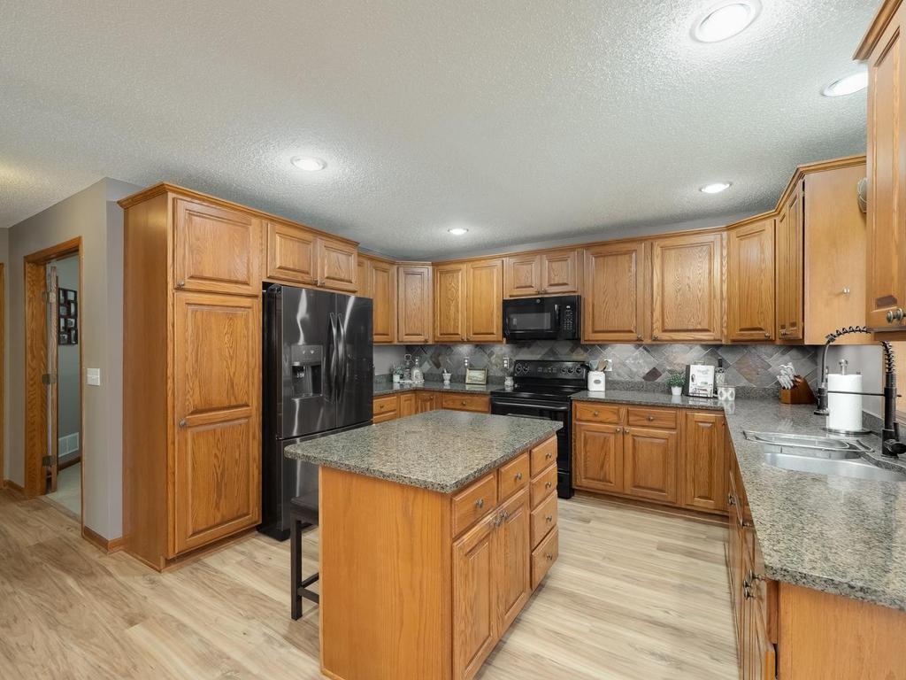 10154 Noble Court N Brooklyn Park MN 55443 7070600 image12