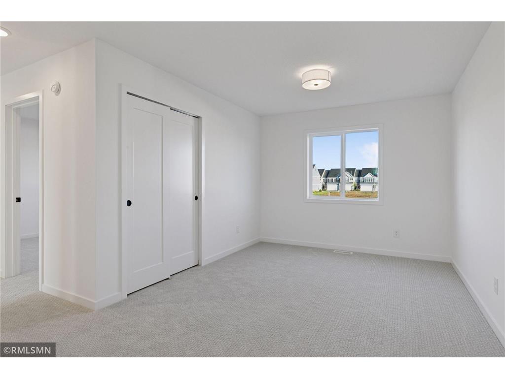 10157 Blackmoor Road Woodbury MN 55129 7004080 image11