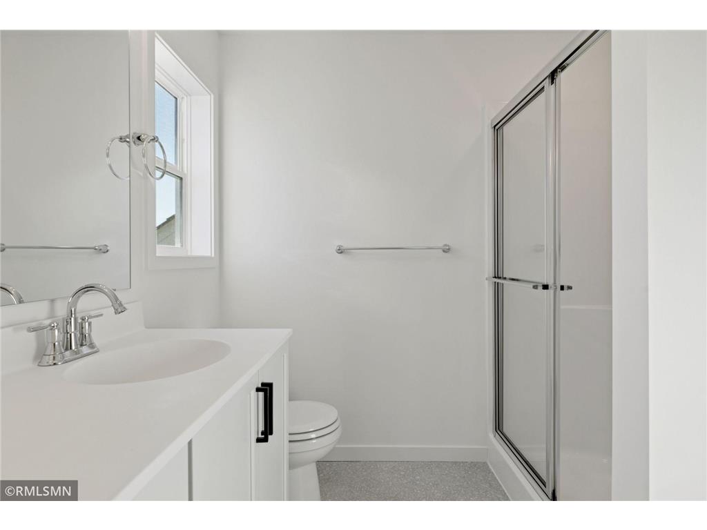 10157 Blackmoor Road Woodbury MN 55129 7004080 image13