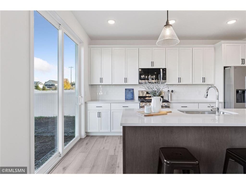 10157 Blackmoor Road Woodbury MN 55129 7004080 image22