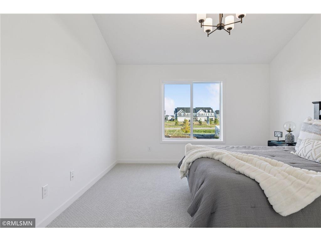 10157 Blackmoor Road Woodbury MN 55129 7004080 image25