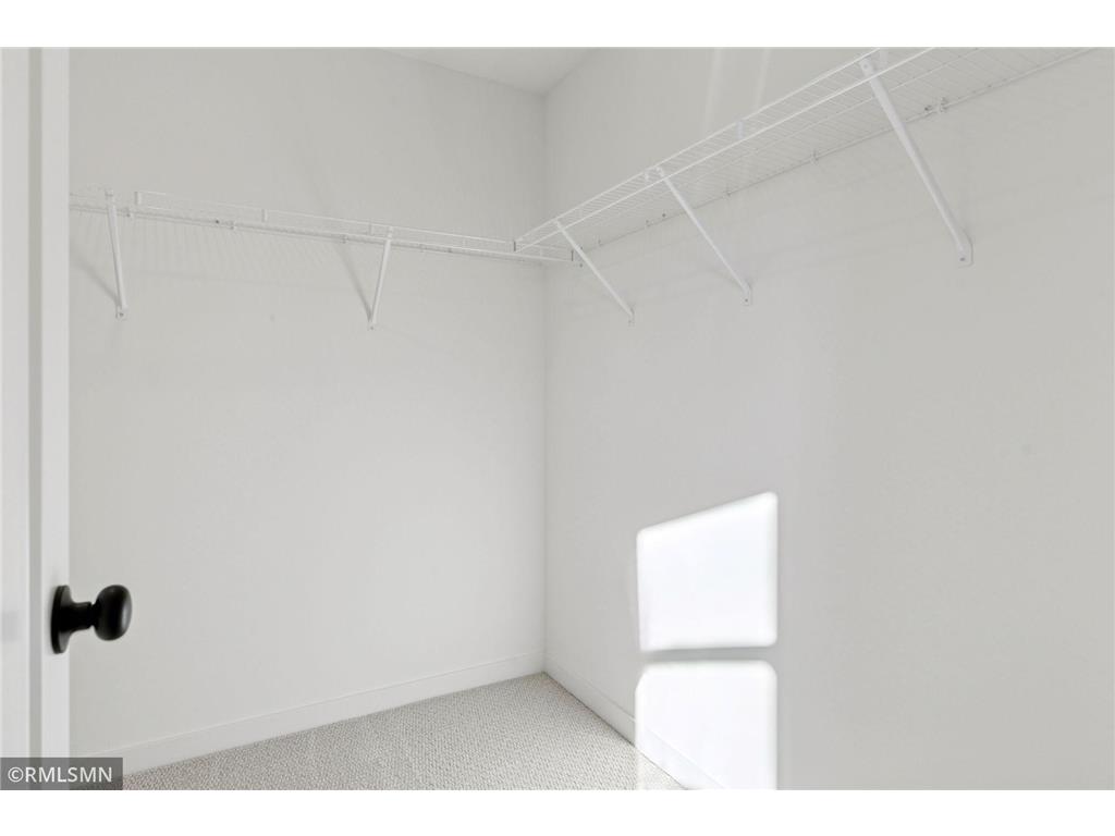 10157 Blackmoor Road Woodbury MN 55129 7004080 image27