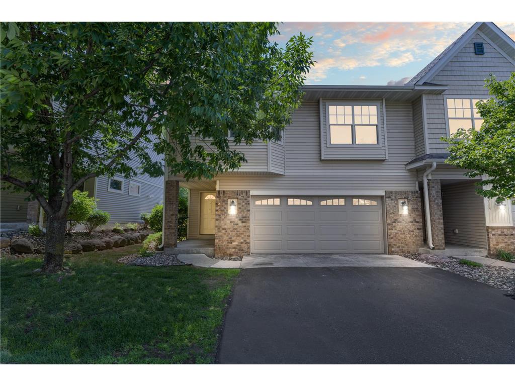 1016 Drew Drive, Woodbury, MN 55129 MLS 6226335 Edina Realty