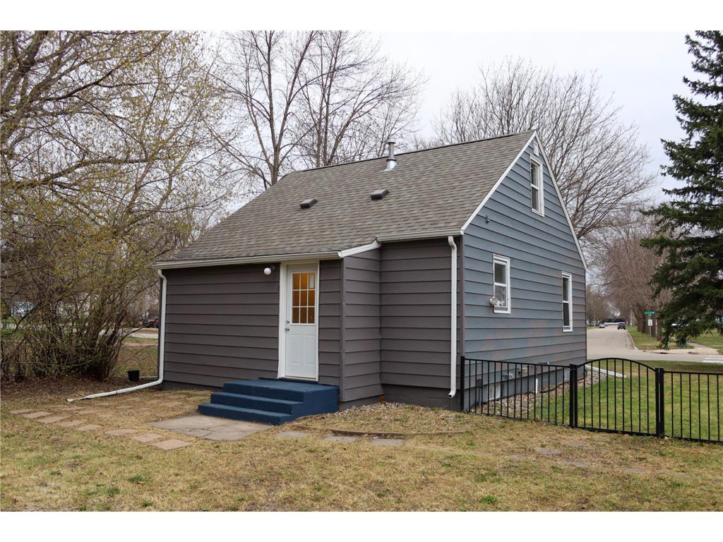 1016 Ella Avenue NW Willmar MN 56201 7057503 image34