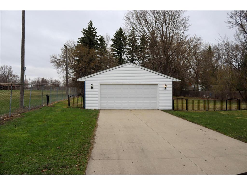 1016 Ella Avenue NW Willmar MN 56201 7057503 image41