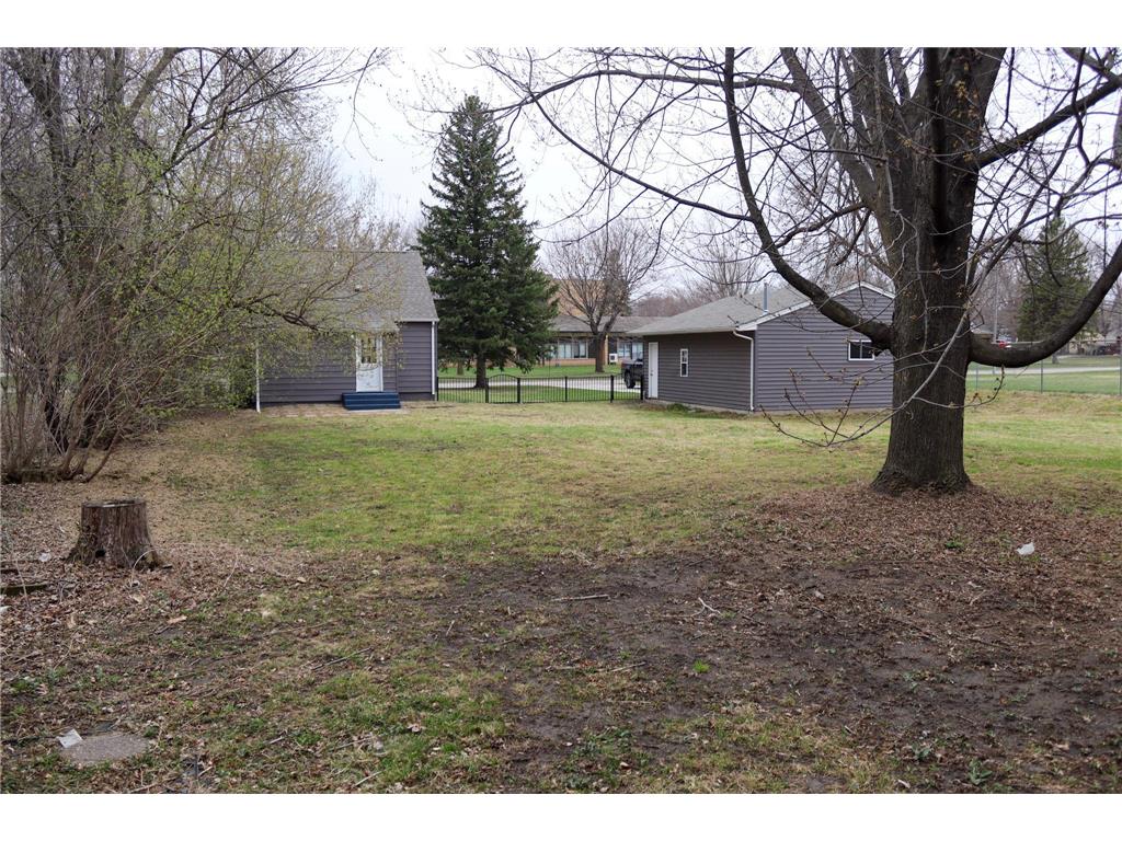 1016 Ella Avenue NW Willmar MN 56201 7057503 image47