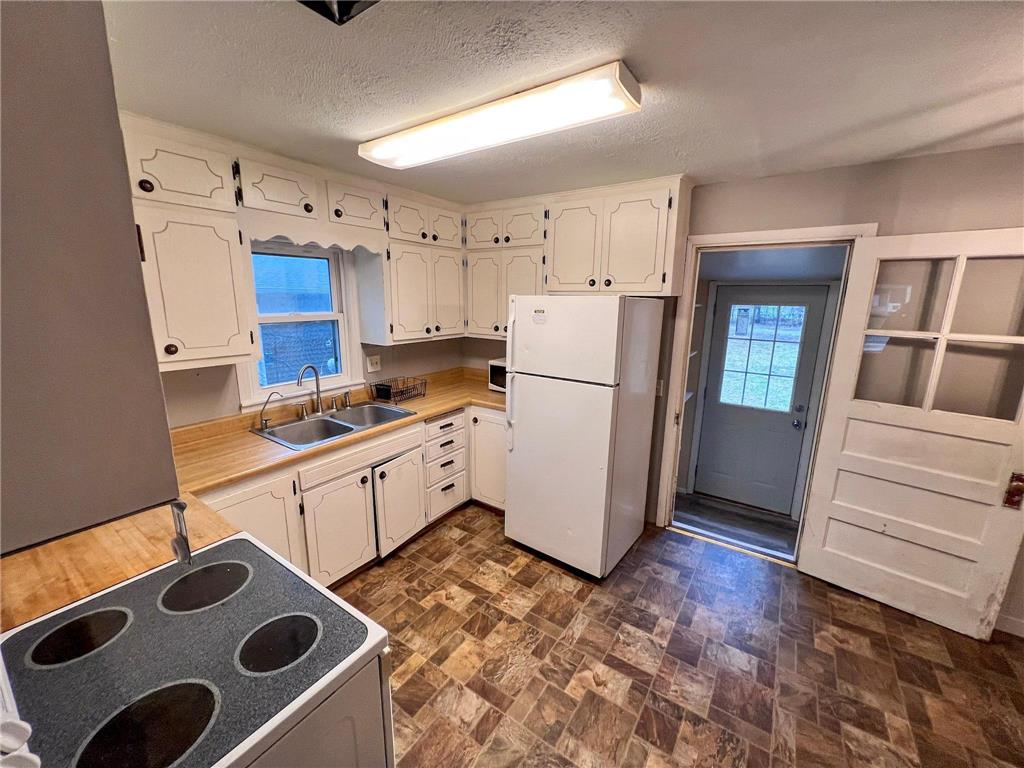 1016 Ella Avenue NW Willmar MN 56201 7057503 image8