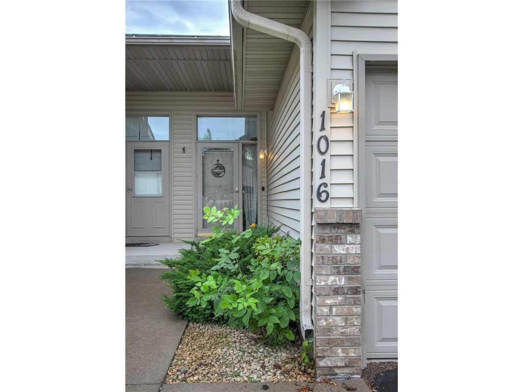 1016 Honeysuckle Lane SE Cambridge MN 55008 7102632 image2