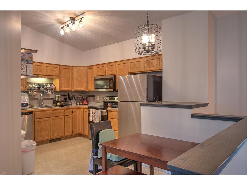 1016 Honeysuckle Lane SE Cambridge MN 55008 7102632 image6