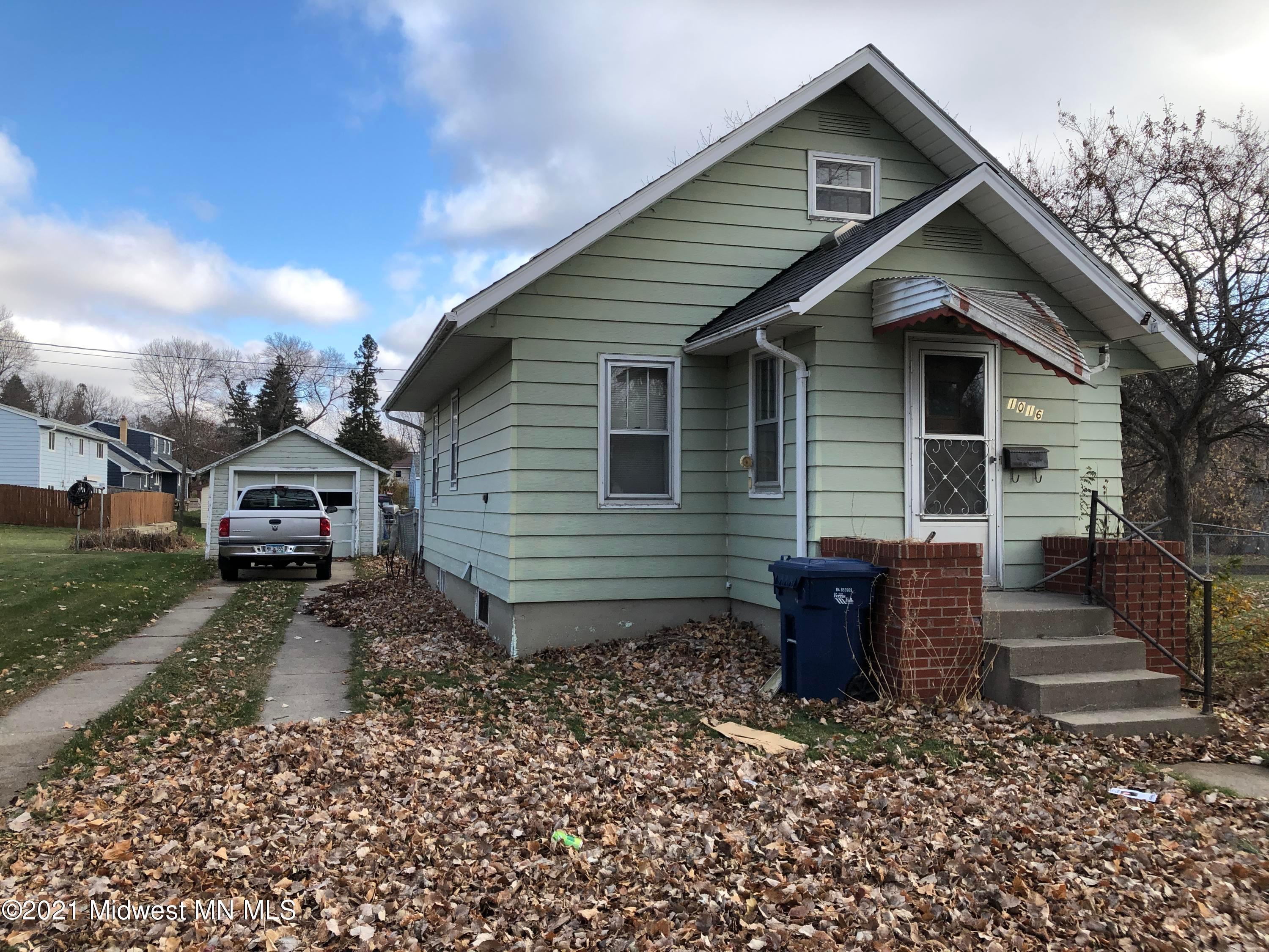 1016 N Park Street, Fergus Falls, MN 56537 MLS 6064625 Edina Realty