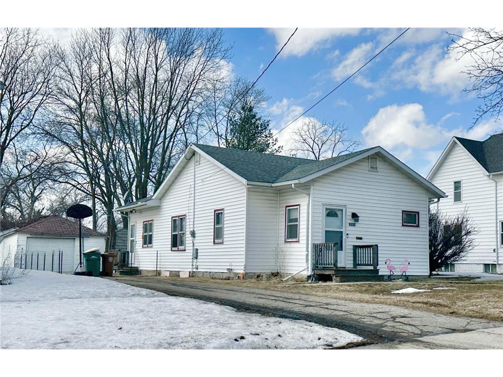 1016 St John Avenue Albert Lea MN 56007 6345102 image1