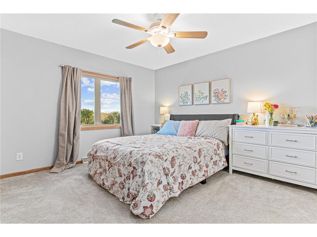 1016 W Ridge Court New Richmond WI 54017 6794386 image10