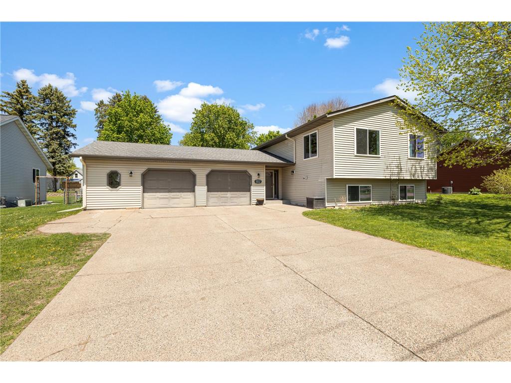 1017 4th Avenue NE Little Falls MN 56345 7073053 image1