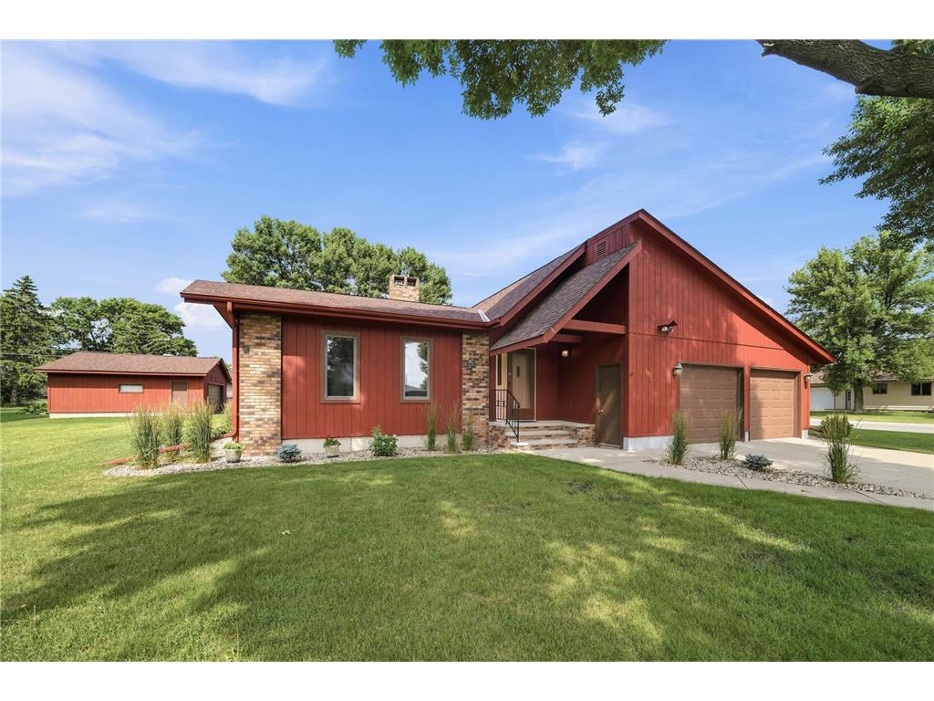 1017 9th Street Gaylord MN 55334 7106107 image1