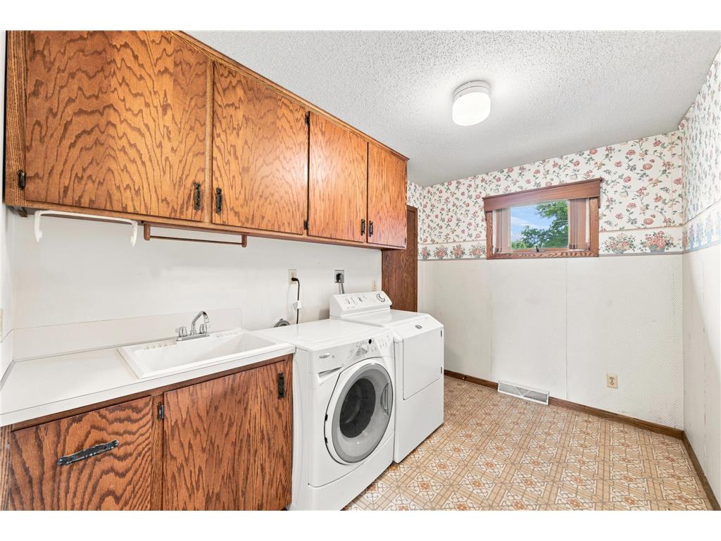 1017 9th Street Gaylord MN 55334 7106107 image23