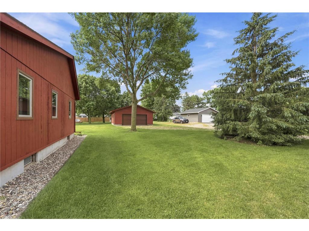 1017 9th Street Gaylord MN 55334 7106107 image35