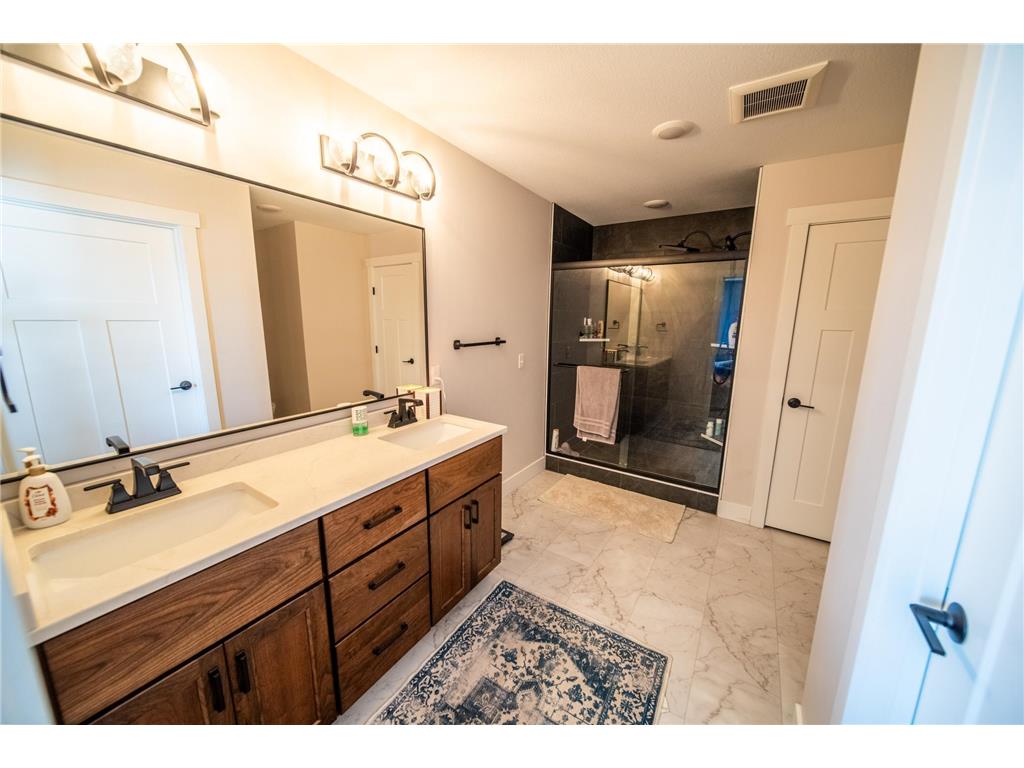 1017 Chester Ave SE Rochester MN 55904 7017732 image57