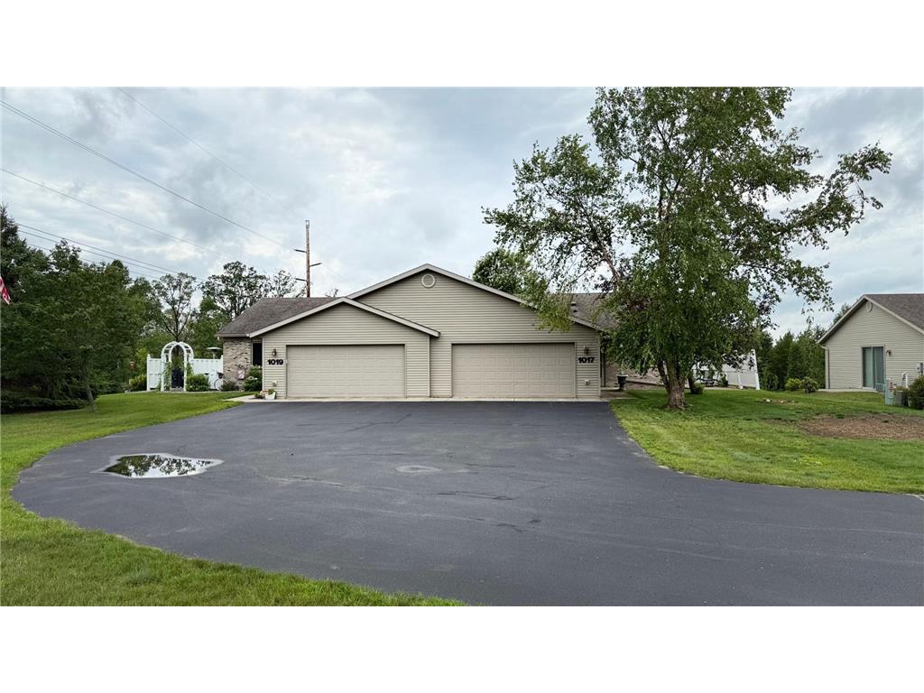 1017 Clausen Avenue SW Bemidji MN 56601 - Irving 6759622 image1