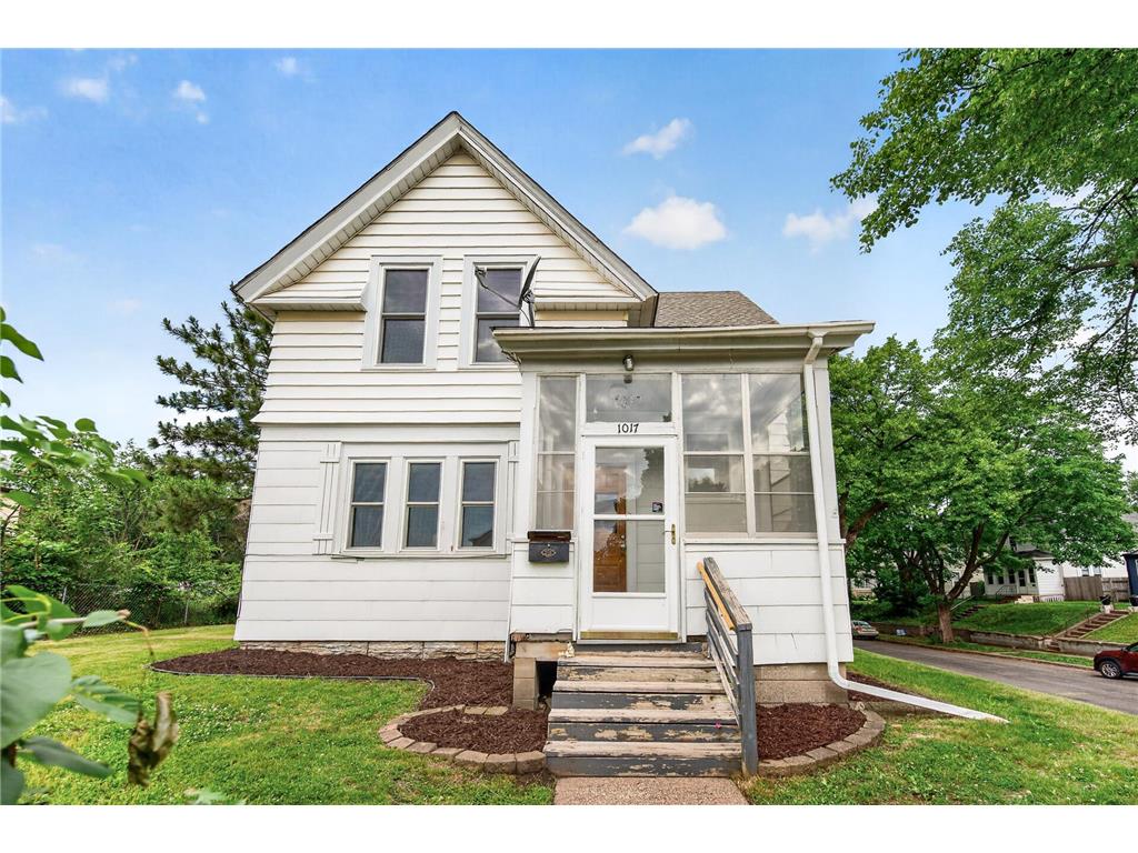 1017 Earl Street Saint Paul MN 55106 7093254 image1