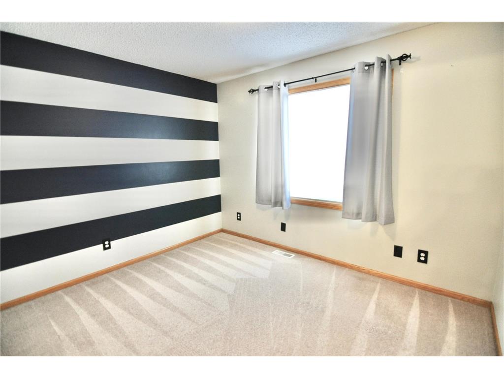 1017 Larch Street Farmington MN 55024 6813072 image12