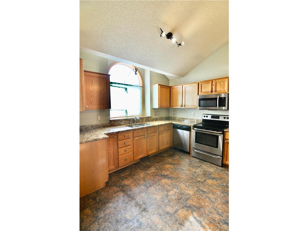 1017 Larch Street Farmington MN 55024 6813072 image2