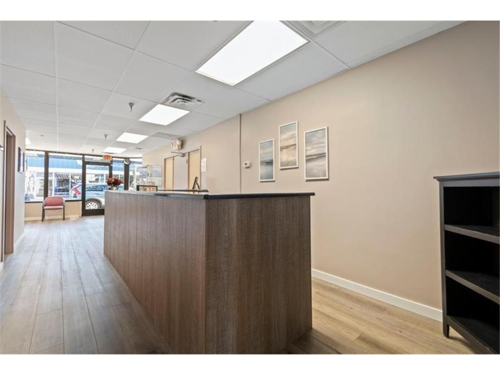 1017 Mainstreet Hopkins MN 55343 6701227 image15