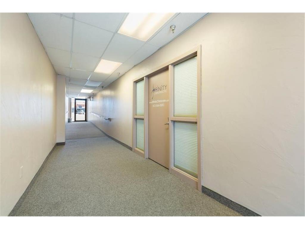 1017 Mainstreet Hopkins MN 55343 6701227 image16