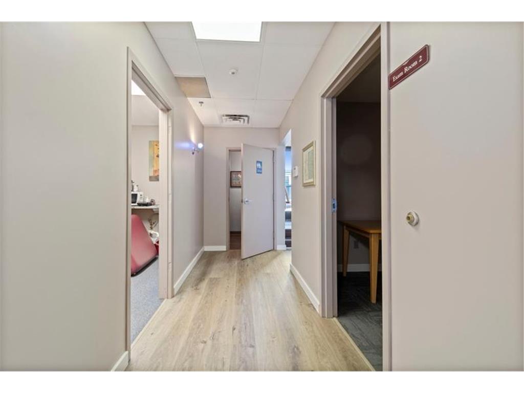 1017 Mainstreet Hopkins MN 55343 6701227 image9