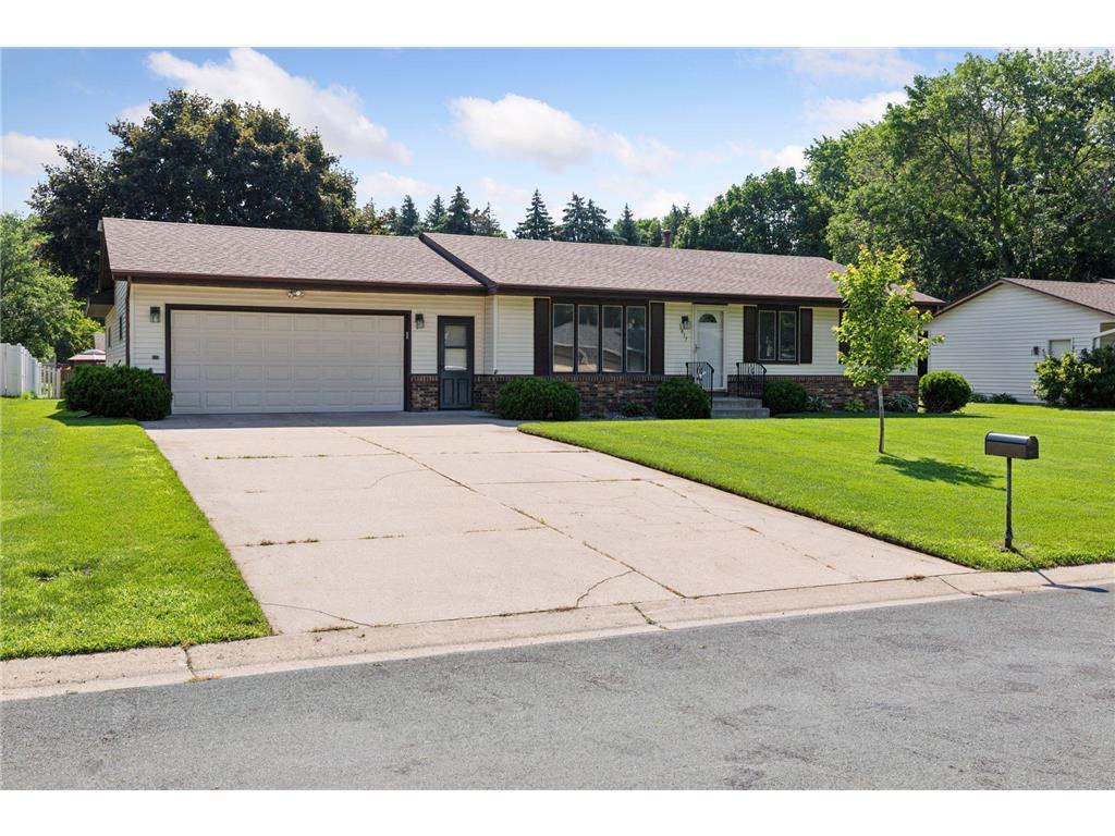 1017 Shawmut Street S Shakopee MN 55379 6748340 image1