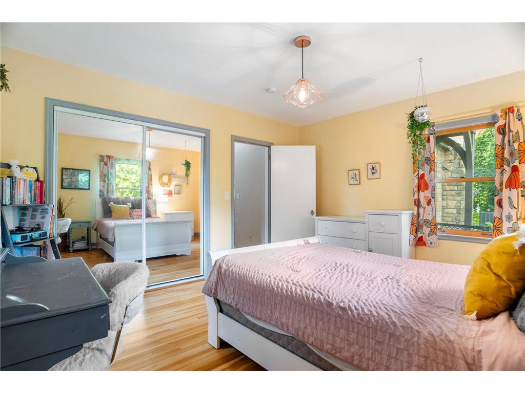 1017 Thomas Avenue S Minneapolis MN 55405 7012011 image13