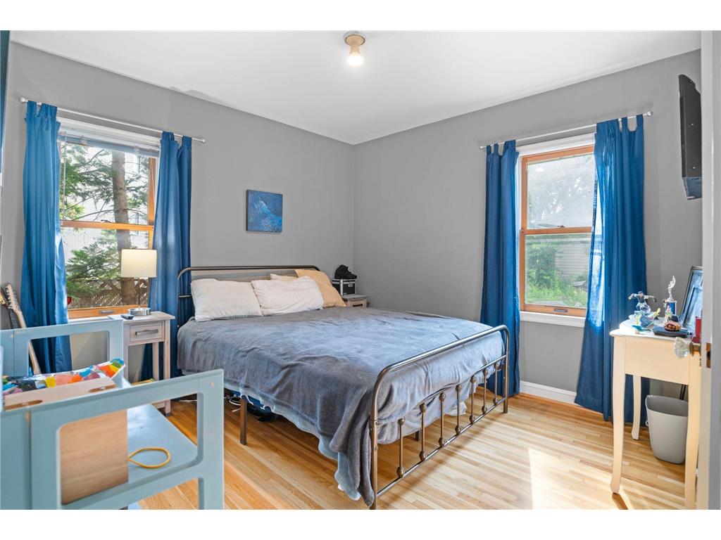 1017 Thomas Avenue S Minneapolis MN 55405 7012011 image15