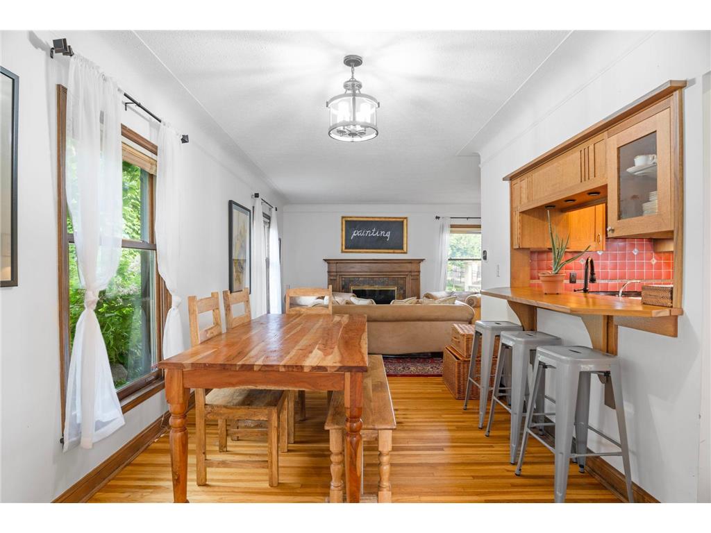 1017 Thomas Avenue S Minneapolis MN 55405 7012011 image7